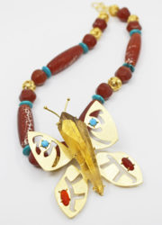 Collier, laiton doré, cornaline, turquoise, citrine de Madagascar - H 27 cm / H papillon 8 cm / L papillon 7 cm