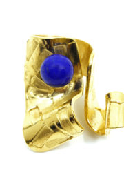 Bague en laiton doré texturé et lapis-lazuli